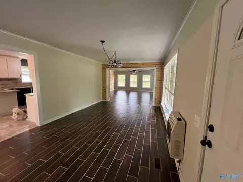 Entry Way - 664 Hunt Rd, Arab, AL 35016 photo 1 of 2