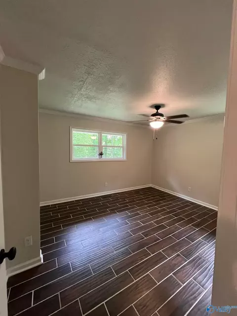 Entry Way - 664 Hunt Rd, Arab, AL 35016 photo 2 of 2