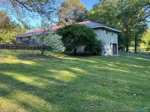 Exterior - 664 Hunt Rd, Arab, AL 35016 photo 10 of 13