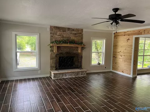 Living - 664 Hunt Rd, Arab, AL 35016 photo 1 of 2