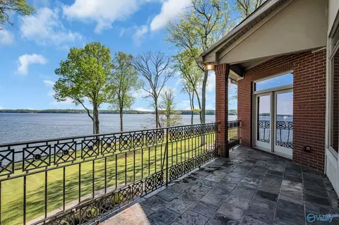 658 Saddlebrook Dr, Killen, AL 35645 photo 37