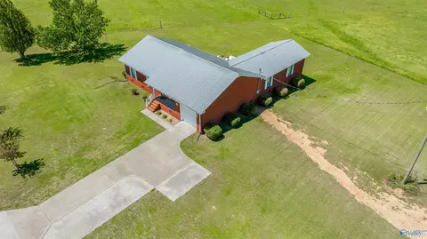 787 County Road 152, Section, AL 35771 photo 3