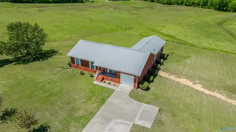 787 County Road 152, Section, AL 35771 photo 2