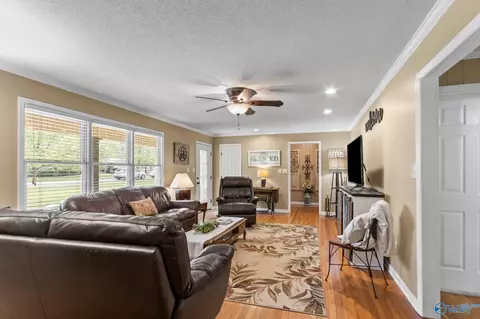 Living - 399 3rd Ave, Grant, AL 35747 photo 2 of 6