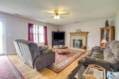 294 County Road 591, Trinity, AL 35673 photo 3