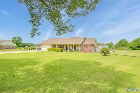 294 County Road 591, Trinity, AL 35673 photo 2