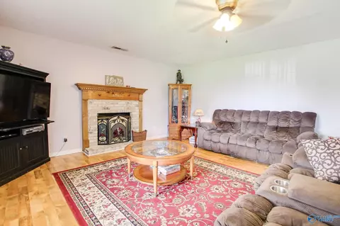 294 County Road 591, Trinity, AL 35673 photo 4