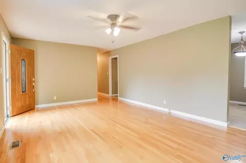 358 N Greenway Dr, Trinity, AL 35673 photo 5