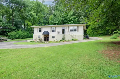 358 N Greenway Dr, Trinity, AL 35673 photo 3