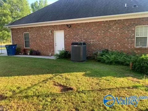 5523 Simpson Point Rd, Grant, AL 35747 photo 3
