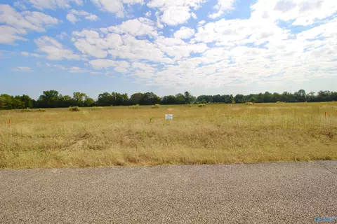 9 Red Hill Rd # A, Athens, AL 35611