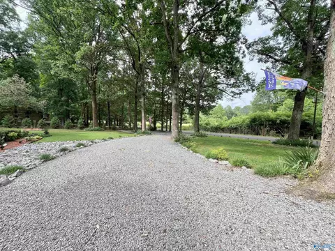 245 Tin Top Rd, Grant, AL 35747 photo 10