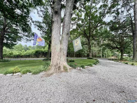 245 Tin Top Rd, Grant, AL 35747 photo 4