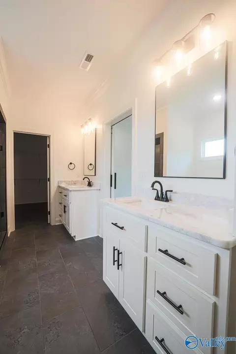 441 Cottontail Trl, Killen, AL 35645 photo 6
