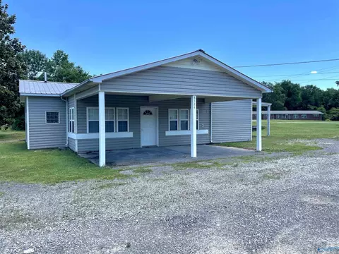 8324 Union Grove Rd, Union Grove, AL 35175