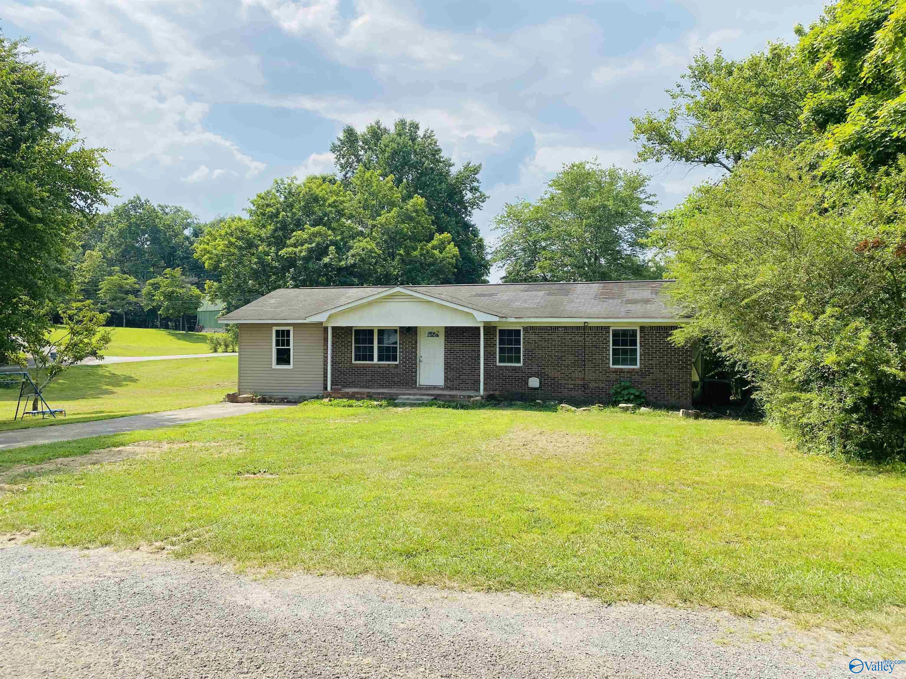 107 County Rd 1005