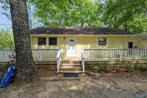 562 Range Rd, Gurley, AL 35748 photo 1