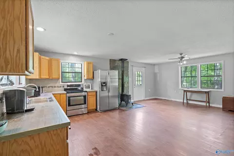 562 Range Rd, Gurley, AL 35748 photo 4