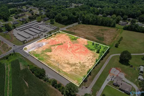 3 80 Nick Davis Rd, Athens, AL 35613