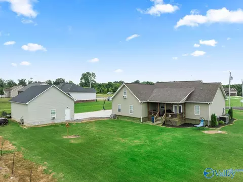 151 Lashae Loop, Grant, AL 35747 photo 6