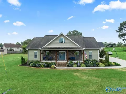 151 Lashae Loop, Grant, AL 35747 photo 1