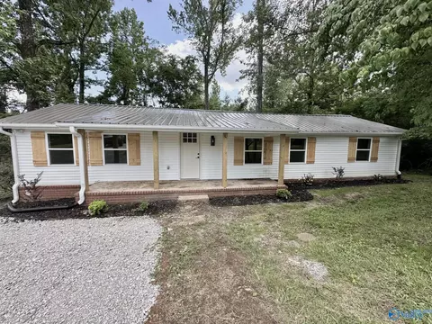 55 Spinnaker Ln, Killen, AL 35645 photo 1