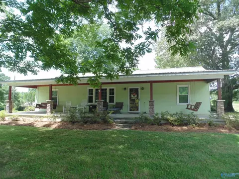 129 Bennett St, Eva, AL 35621 photo 1