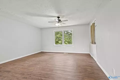 653 Embassy Dr, Arab, AL 35016 photo 9