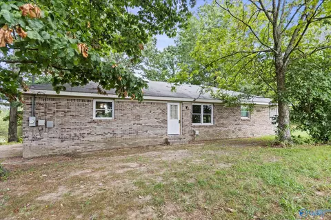 653 Embassy Dr, Arab, AL 35016 photo 2