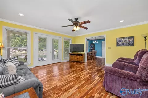 1038 Waters Edge Dr, Florence, AL 35634 photo 10