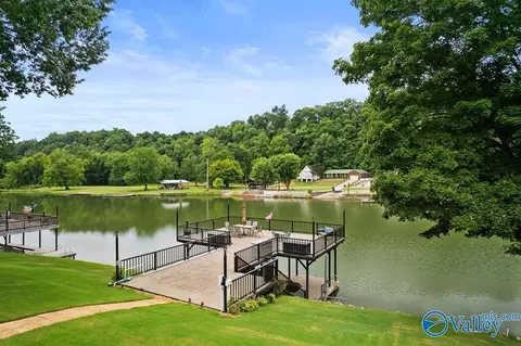 1038 Waters Edge Dr, Florence, AL 35634 photo 5