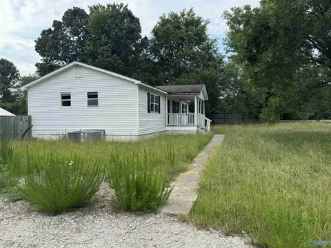 431 County Road 457, Trinity, AL 35673 photo 2