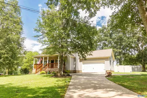 1102 Pineview Ave, Glencoe, AL 35905 photo 2