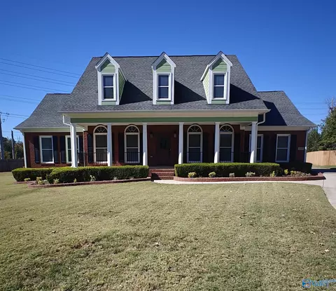 140 Fox Hollow Dr, Madison, AL 35758