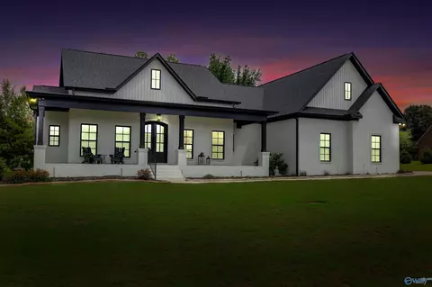 20117 Executive Dr, Tanner, AL 35671 photo 3