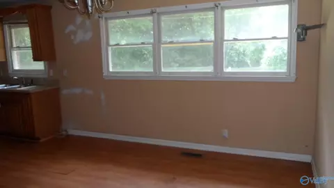 303 Appleton St, Centre, AL 35960 photo 9