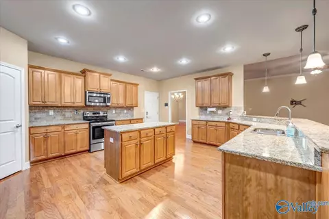216 Maplebrook Dr, Madison, AL 35756 photo 6