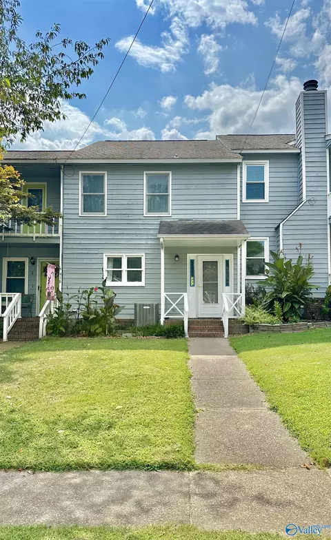 414 S Market St, Scottsboro, AL 35768