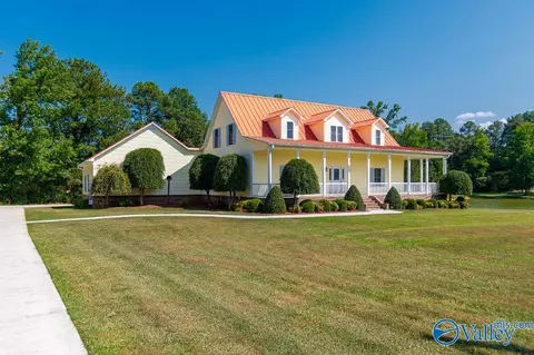 4482 County Road 327, Trinity, AL 35673 photo 2