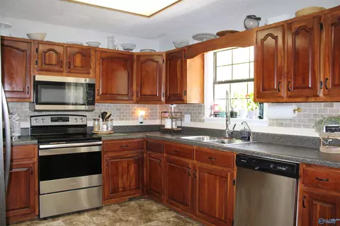 235 Ghost Hill Rd, Trinity, AL 35673 photo 9