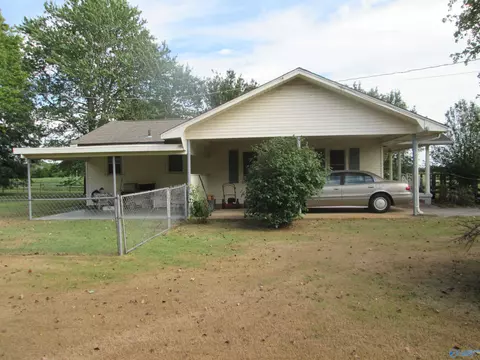 15915 E Limestone Rd, Athens, AL 35613 photo 8