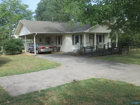 15915 E Limestone Rd, Athens, AL 35613 photo 1