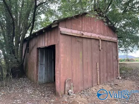 999 Mcgee St, Section, AL 35771 photo 31