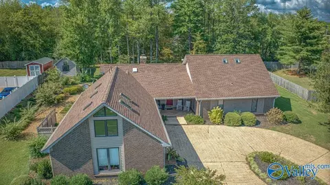 9182 Turtle Point Dr, Killen, AL 35645 photo 1
