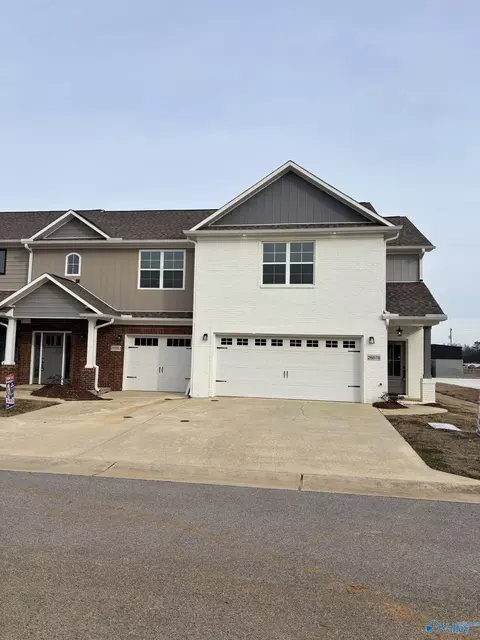 26076 Breakers Cir, Athens, AL 35613