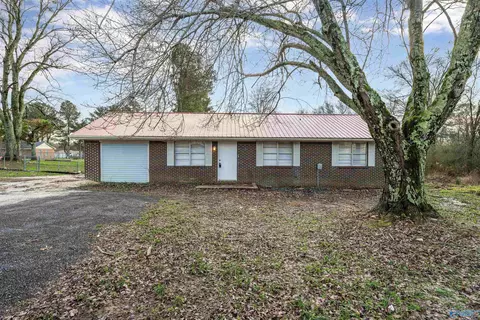7560 Simpson Point Rd, Grant, AL 35747 photo 1