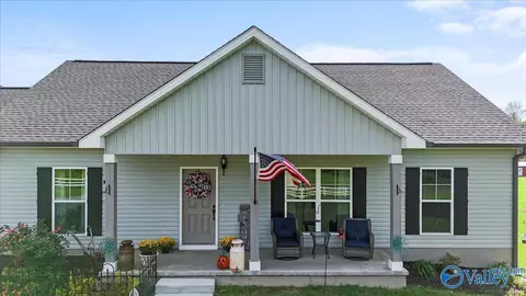 750 Baldwin Dr, Arab, AL 35016 photo 2