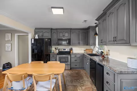 12023 Spring Rd, Tanner, AL 35671 photo 10