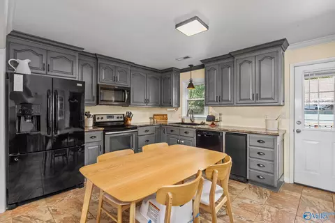 12023 Spring Rd, Tanner, AL 35671 photo 9