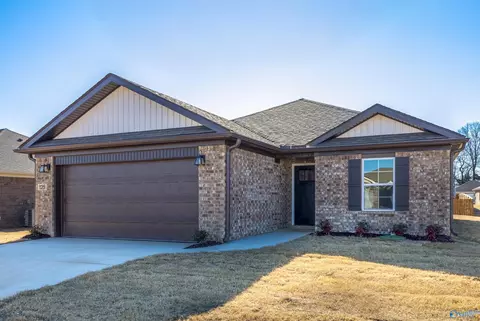 125 Domingues Ave, Meridianville, AL 35759